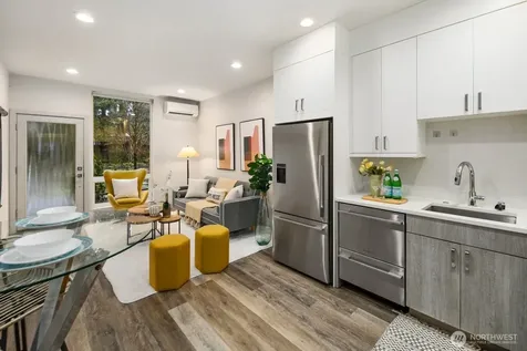 8042 35th Avenue NE Seattle WA 98115