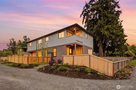 10202 44th Avenue SW Seattle WA 98146