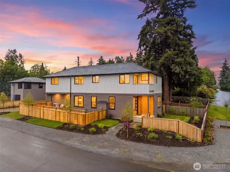 10202 44th Avenue SW Seattle WA 98146