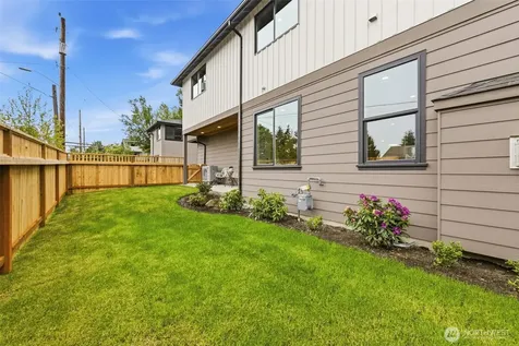 10202 44th Avenue SW Seattle WA 98146