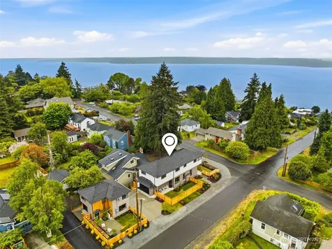 10202 44th Avenue SW Seattle WA 98146