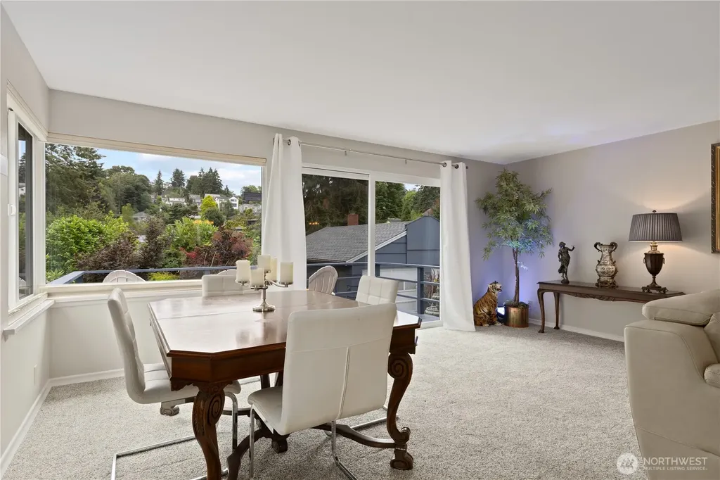 707 W Bertona Street Seattle WA 98119