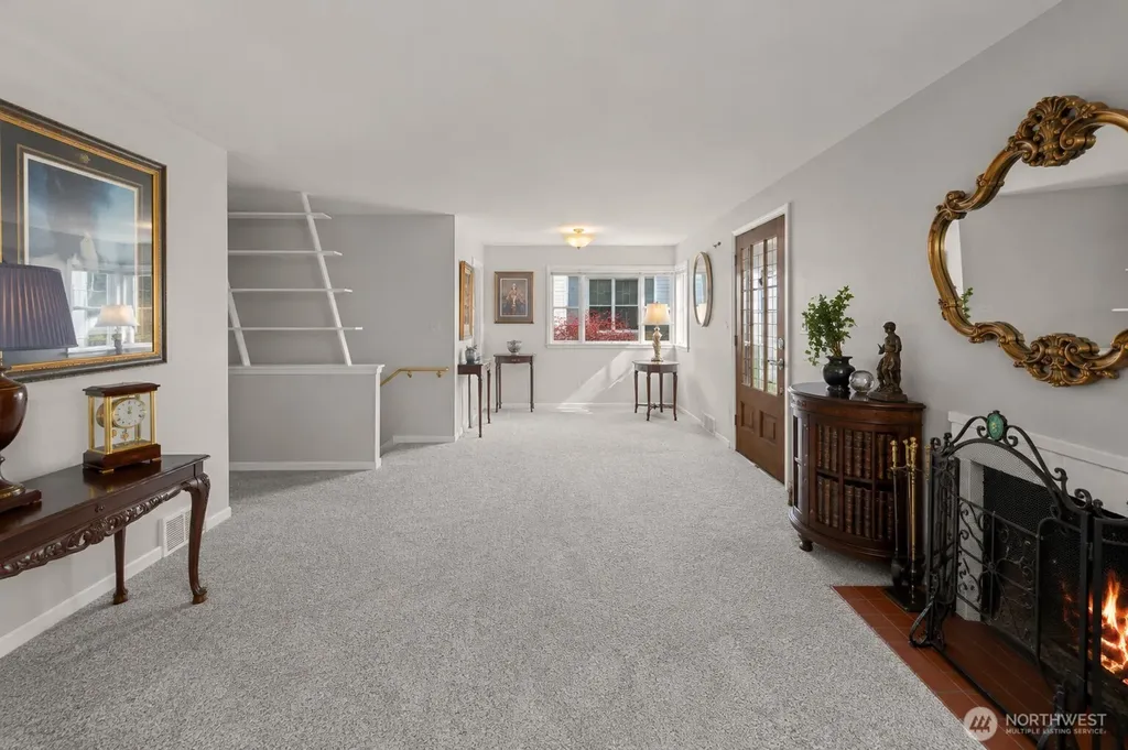 707 W Bertona Street Seattle WA 98119