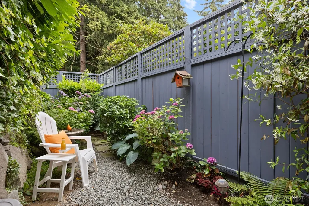 707 W Bertona Street Seattle WA 98119