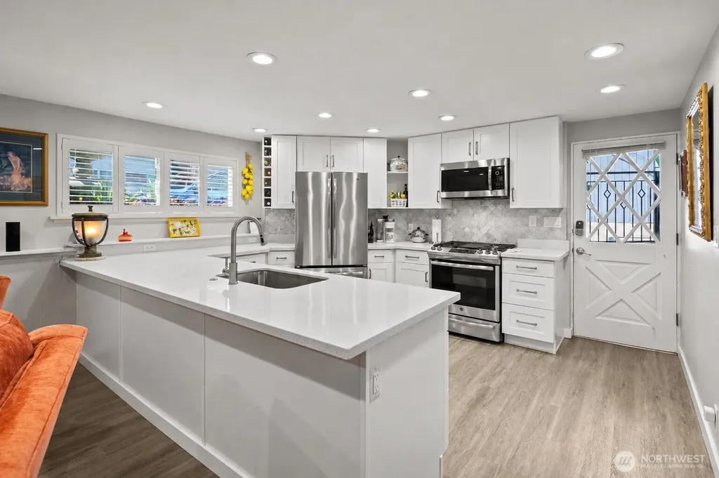 707 W Bertona Street Seattle WA 98119