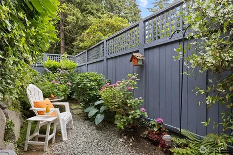 707 W Bertona Street Seattle WA 98119