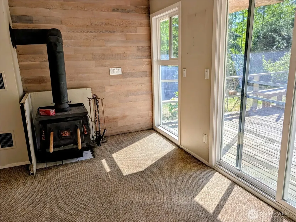 511 S Beach Road Point Roberts WA 98281