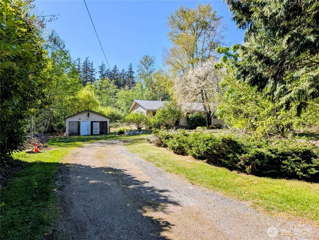 511 S Beach Road Point Roberts WA 98281