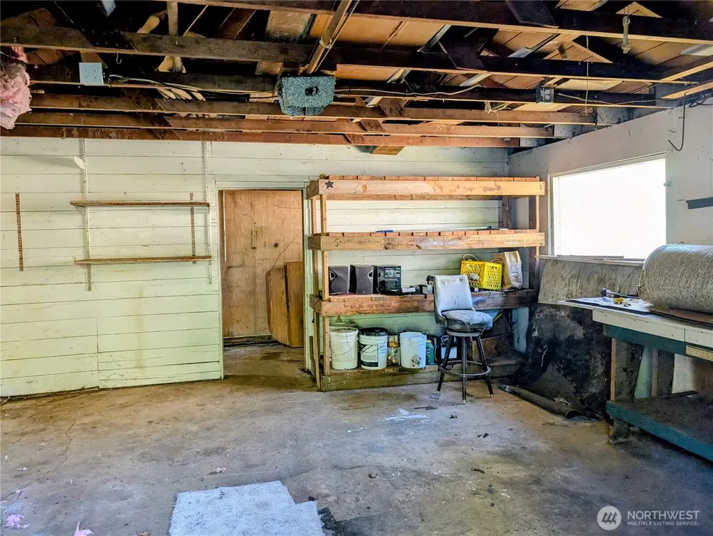 511 S Beach Road Point Roberts WA 98281