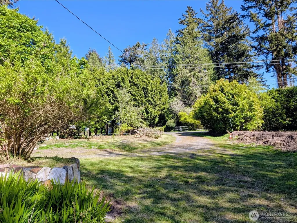 511 S Beach Road Point Roberts WA 98281