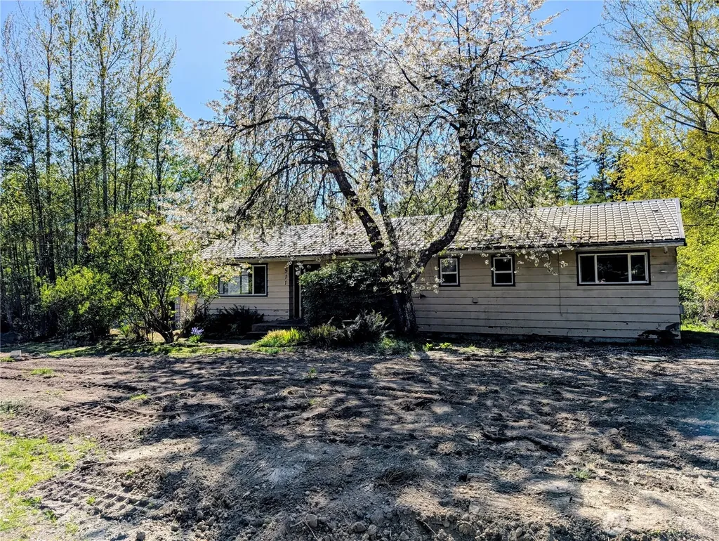 511 S Beach Road Point Roberts WA 98281