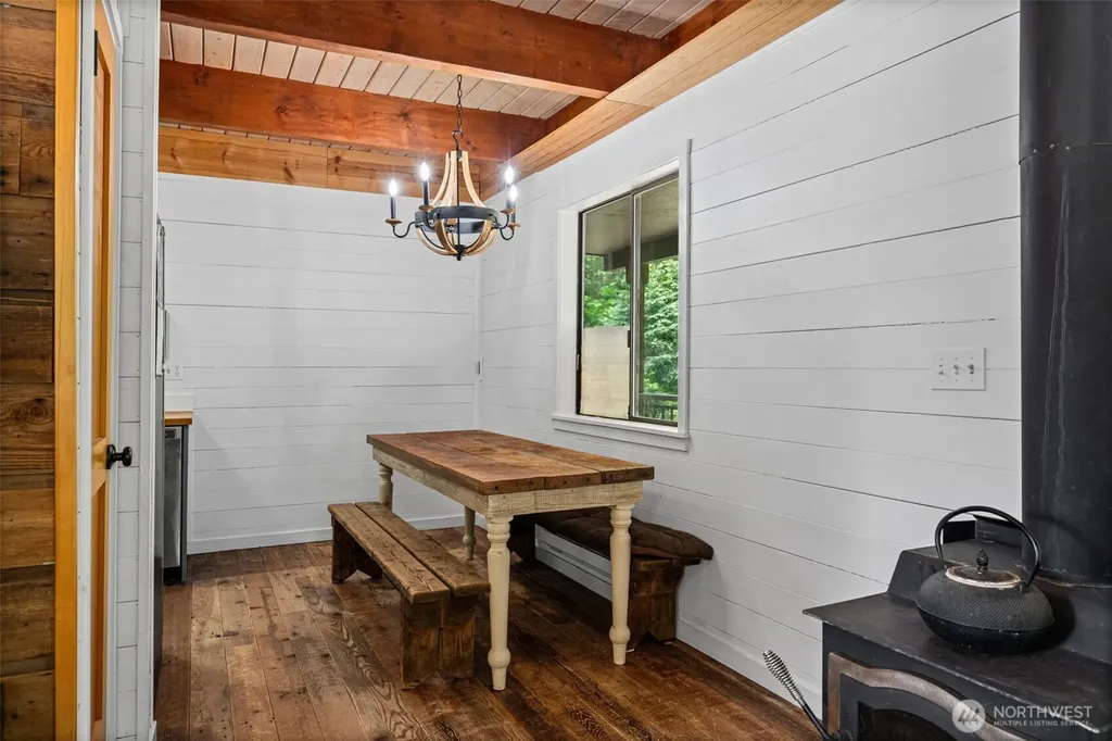 281 Wilderness Lane Easton WA 98925