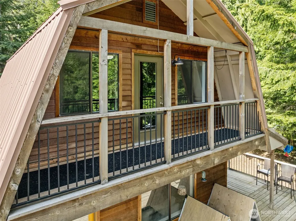281 Wilderness Lane Easton WA 98925