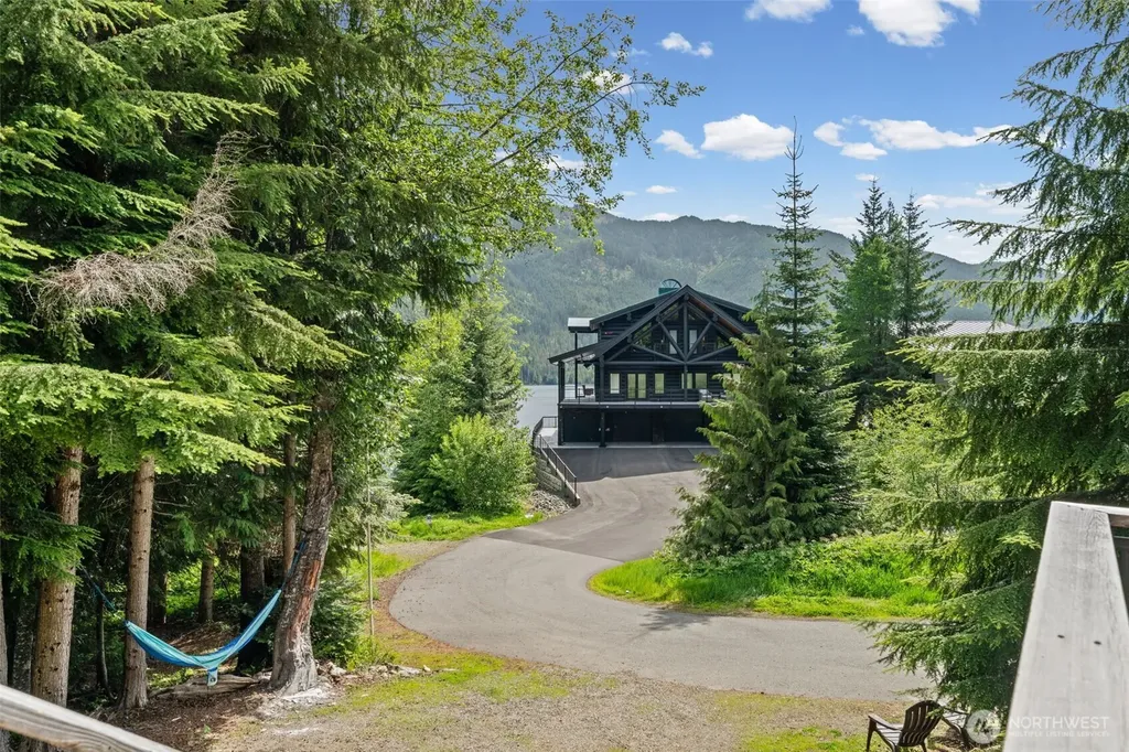 281 Wilderness Lane Easton WA 98925