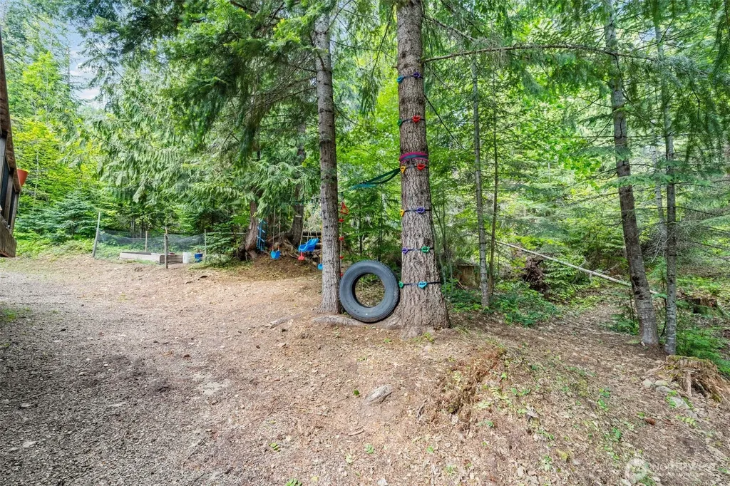 281 Wilderness Lane Easton WA 98925