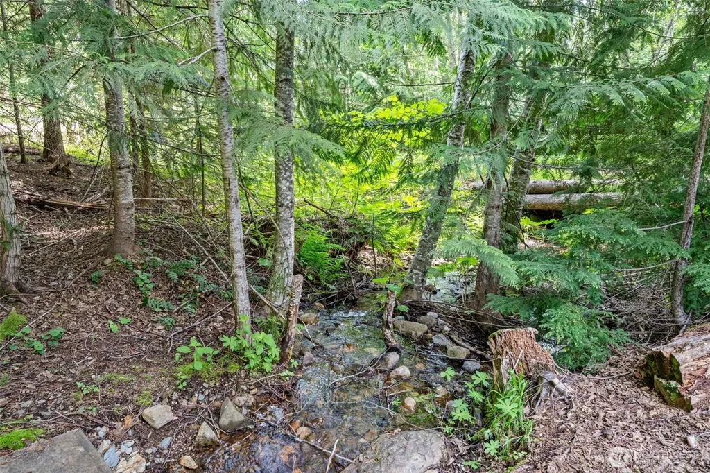 281 Wilderness Lane Easton WA 98925