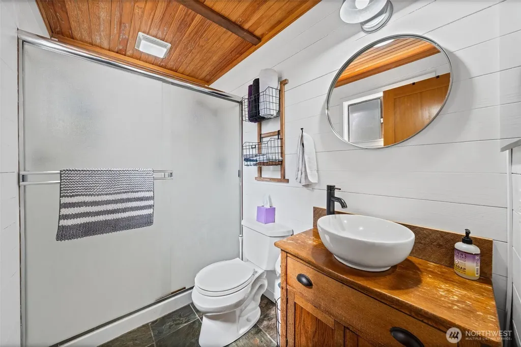 281 Wilderness Lane Easton WA 98925