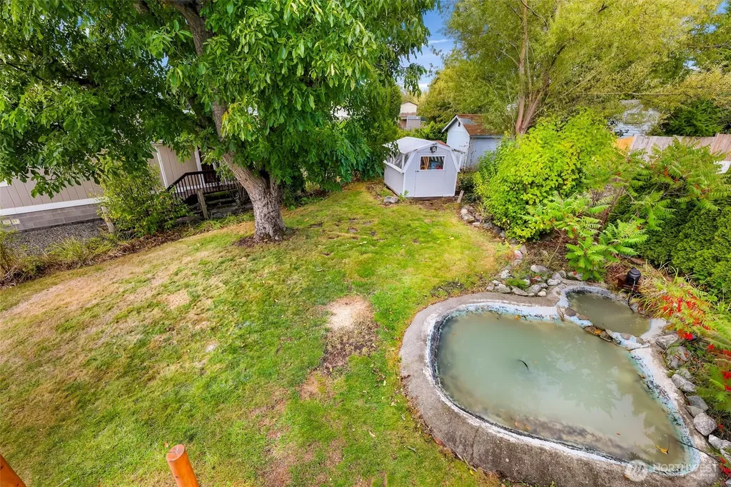 8415 Donald Way Blaine WA 98230