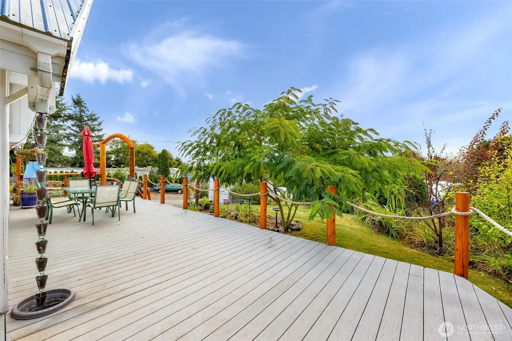 8415 Donald Way Blaine WA 98230