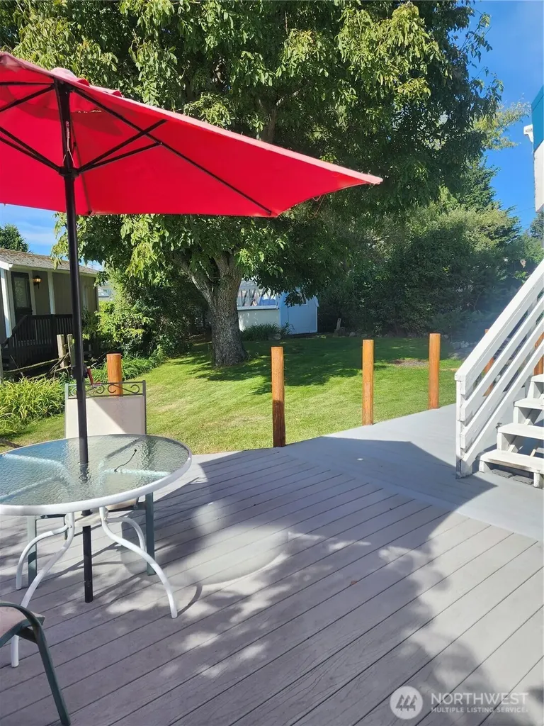 8415 Donald Way Blaine WA 98230