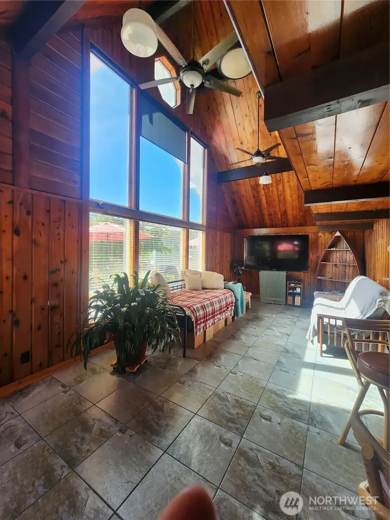 8415 Donald Way Blaine WA 98230