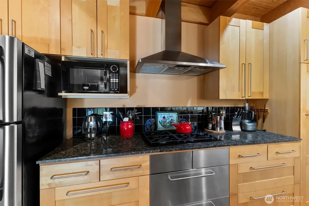 1517 Fairview Street Bellingham WA 98229