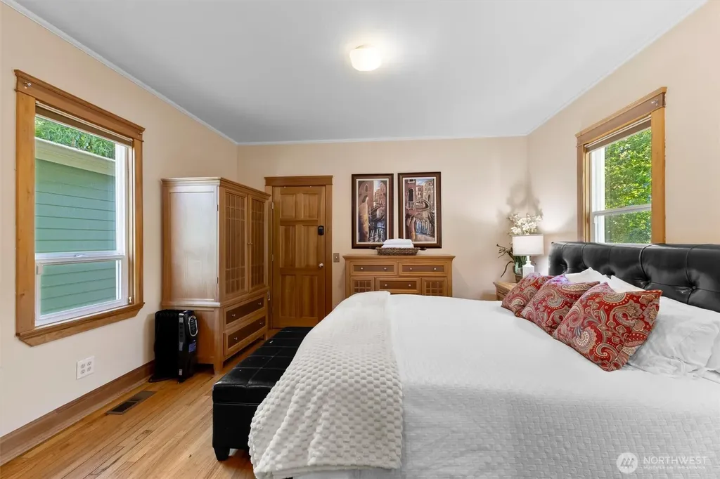 1517 Fairview Street Bellingham WA 98229