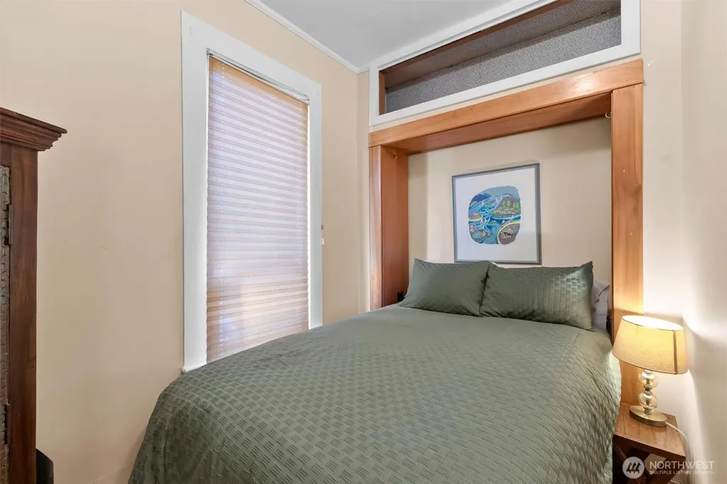 1517 Fairview Street Bellingham WA 98229