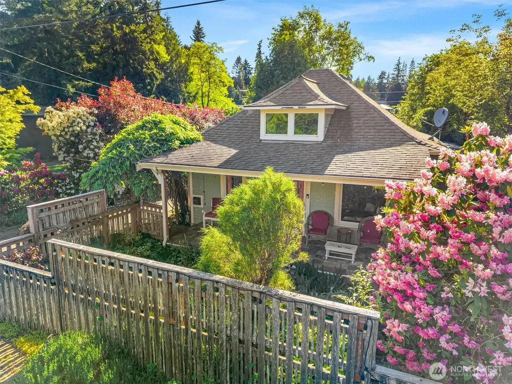 1517 Fairview Street Bellingham WA 98229