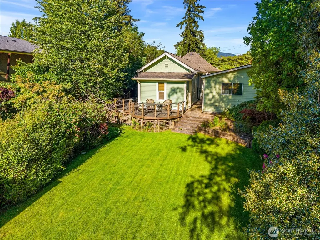 1517 Fairview Street Bellingham WA 98229