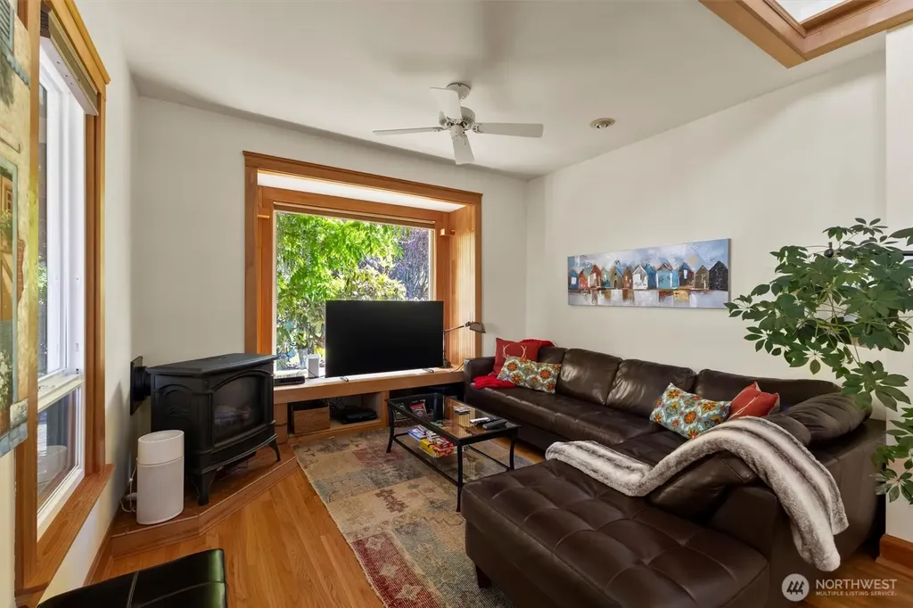1517 Fairview Street Bellingham WA 98229
