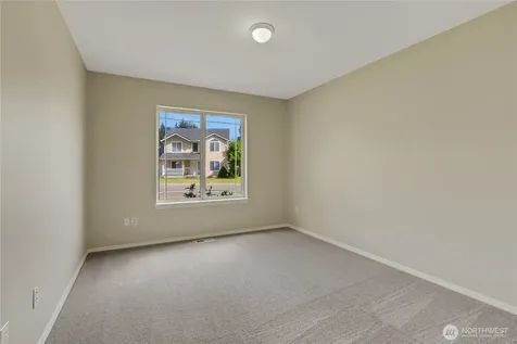 16814 128th Avenue E Puyallup WA 98374