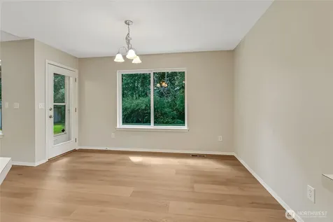16814 128th Avenue E Puyallup WA 98374