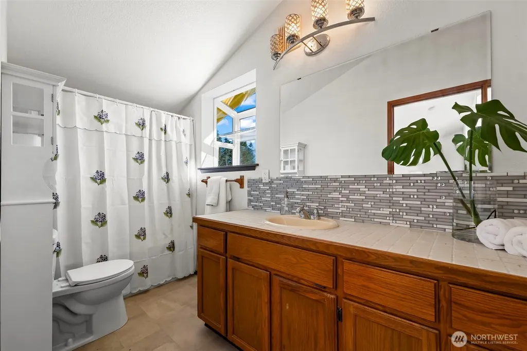 220 Olympic Drive Grapeview WA 98546