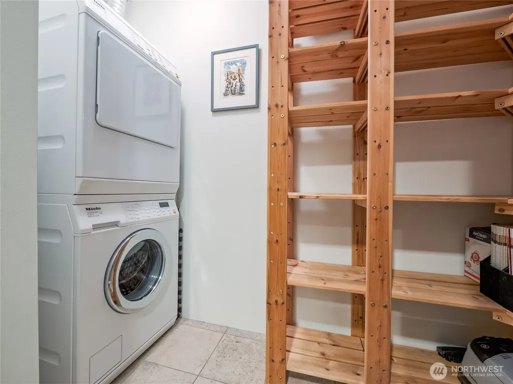 2929 1st Avenue Seattle WA 98121