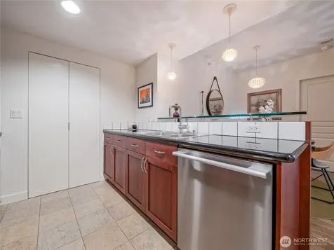 2929 1st Avenue Seattle WA 98121