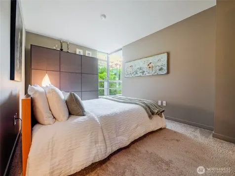 2929 1st Avenue Seattle WA 98121