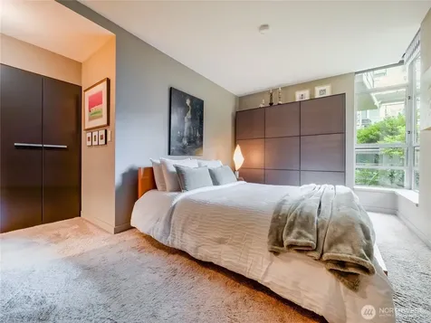 2929 1st Avenue Seattle WA 98121
