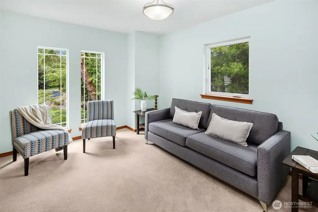 14730 75th Avenue NE Kenmore WA 98028