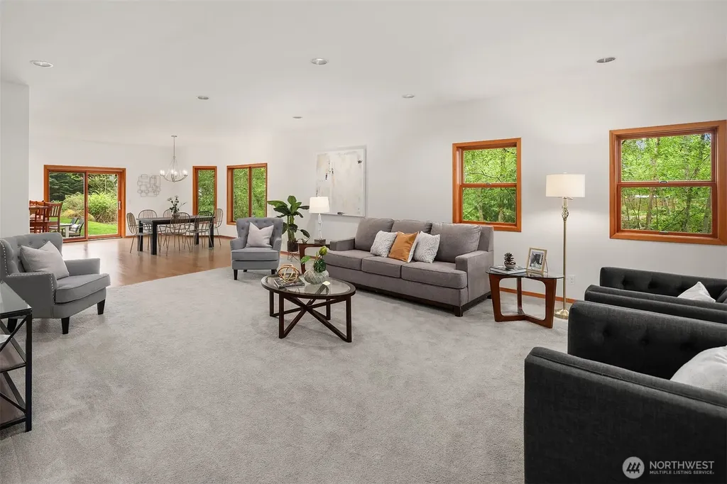 14730 75th Avenue NE Kenmore WA 98028