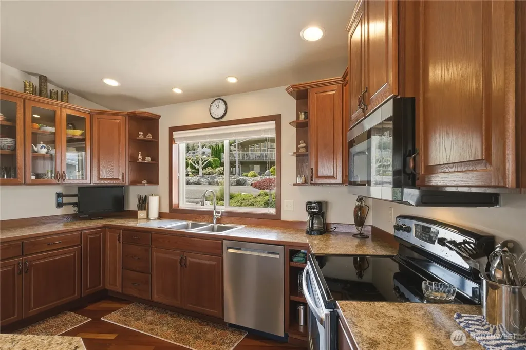 275 E Emerson Drive Orondo WA 98843
