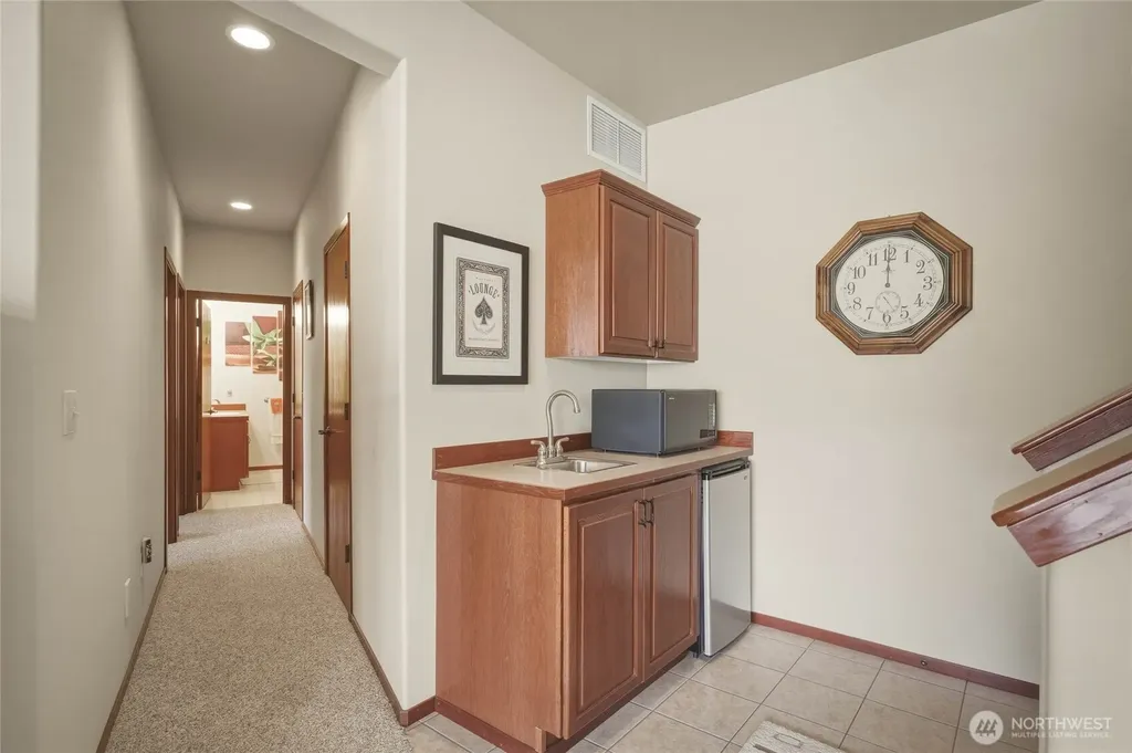 275 E Emerson Drive Orondo WA 98843