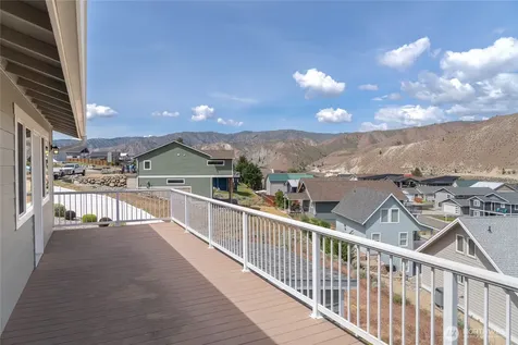 275 E Emerson Drive Orondo WA 98843