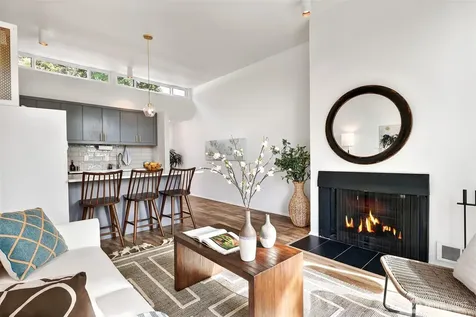 410 13th Avenue E Seattle WA 98102