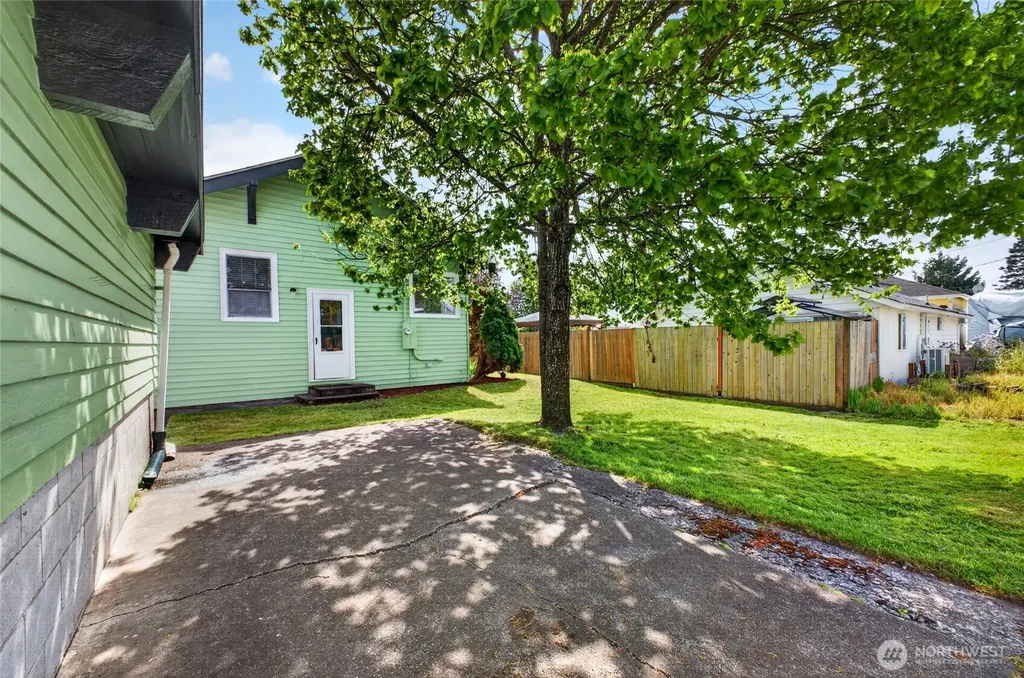 3026 Porter Street Enumclaw WA 98022