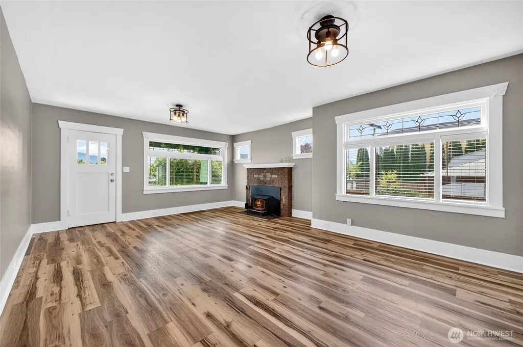3026 Porter Street Enumclaw WA 98022