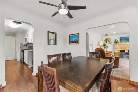328 Garden Avenue N Renton WA 98057