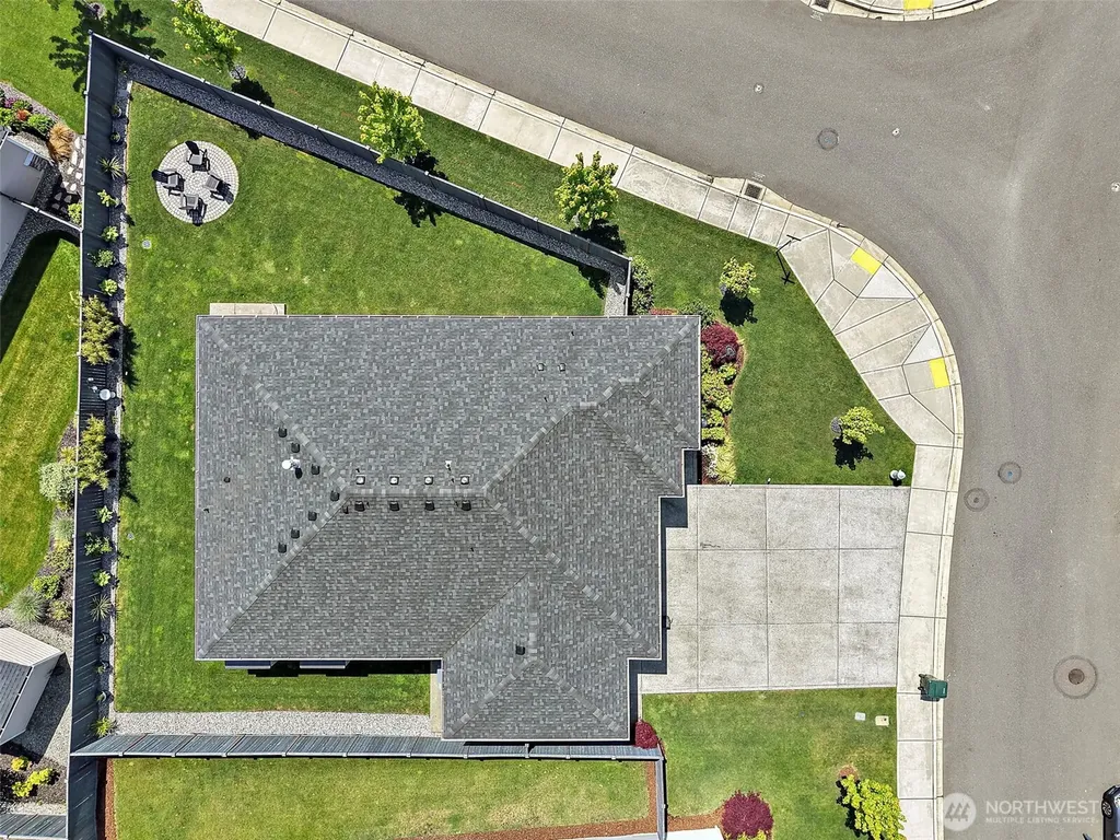 17715 125th Avenue E Puyallup WA 98374
