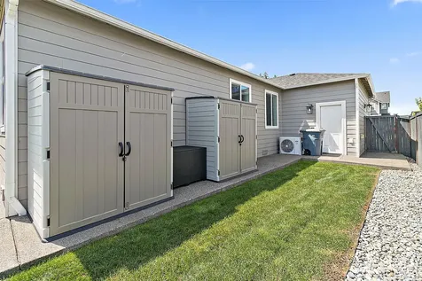 17715 125th Avenue E Puyallup WA 98374