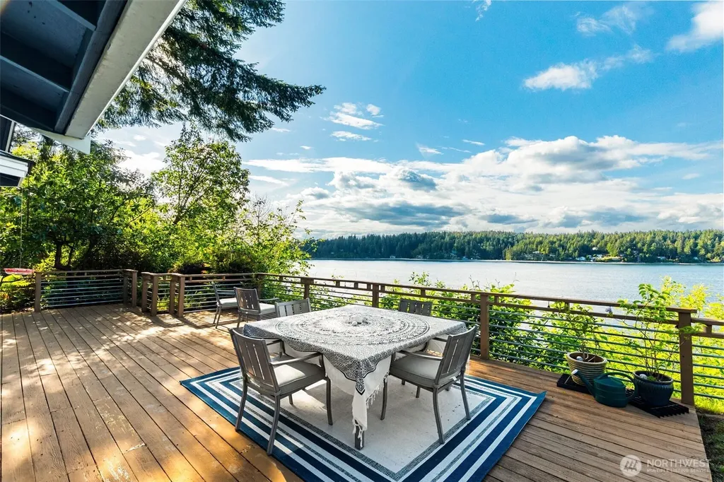 2812 Fishtrap Road NE Olympia WA 98506